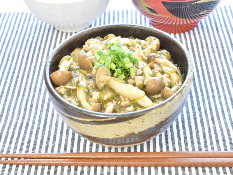 めかぶとアカモクのあんかけ丼