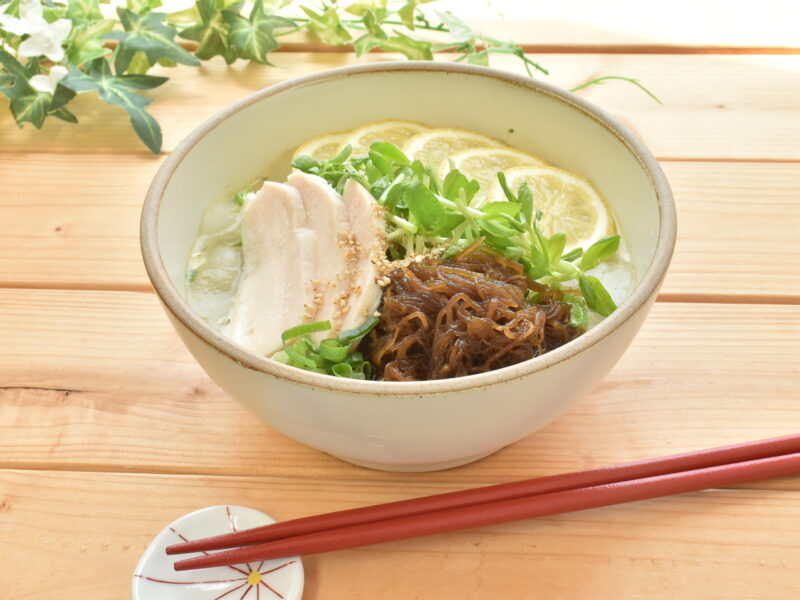 もずくとレモンの冷やしラーメン