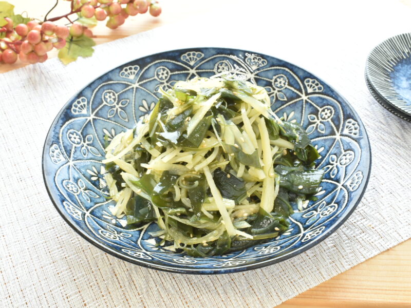 丸ごとわかめとじゃが芋のナムル