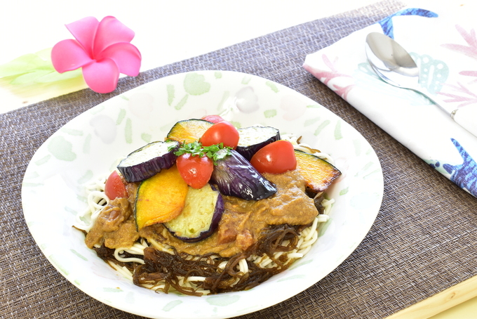 もずくと夏野菜の冷やしカレー素麺