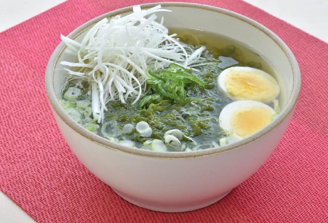 めかぶの塩ラーメン